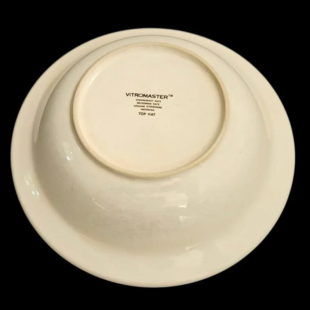 Vitromaster Top Hat Discontinued Soup Cereal Bowls Set of 4 White Stoneware 7